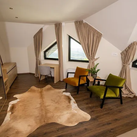 Pecina Stroga - Bjelica Winery Bed & Breakfast